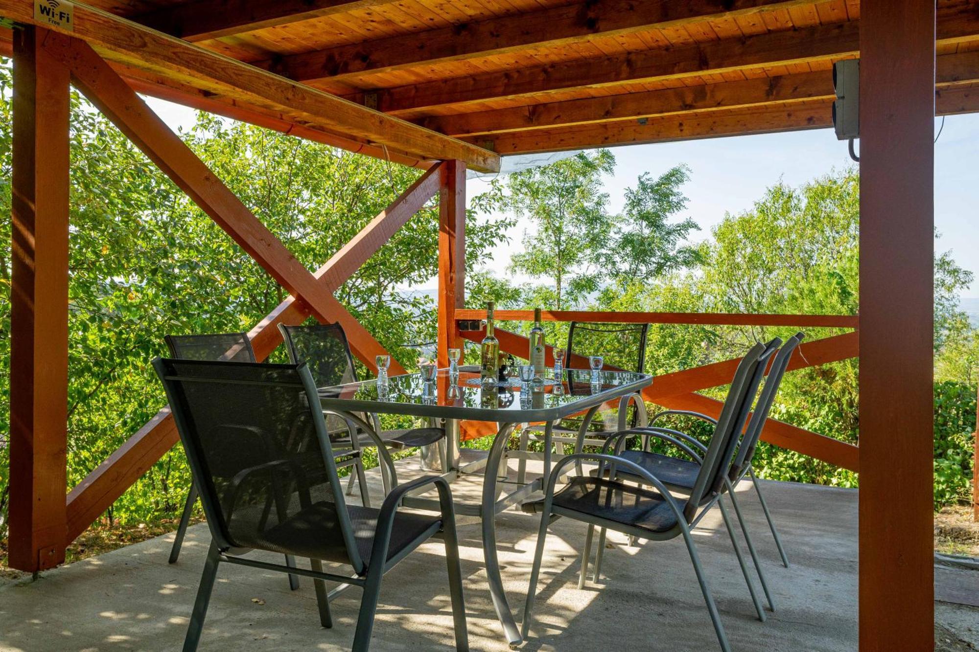 Panorama Apartmanhaz Ostřihom Exteriér fotografie