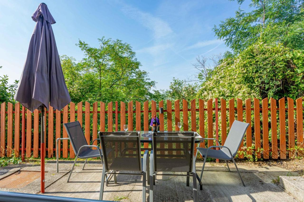 Panorama Apartmanhaz Ostřihom Exteriér fotografie