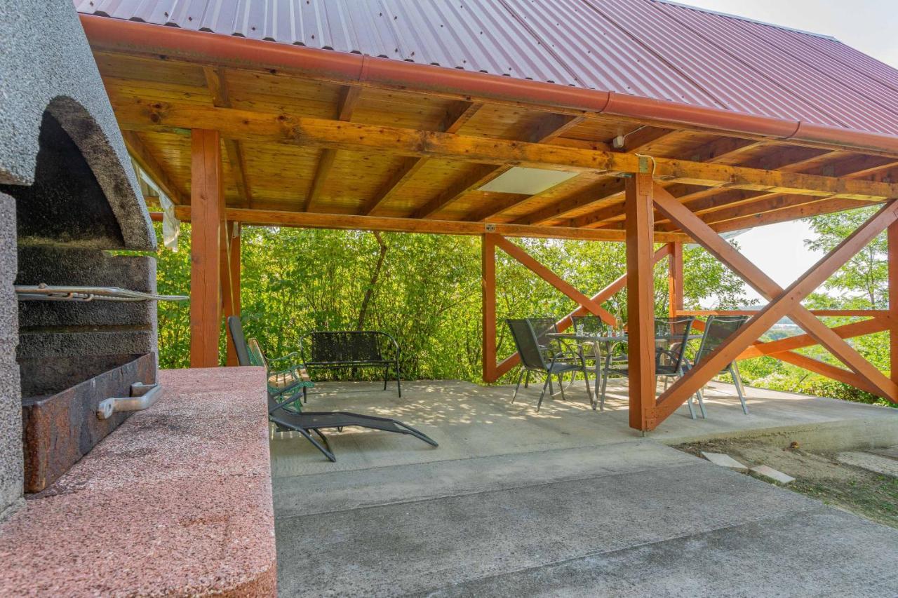Panorama Apartmanhaz Ostřihom Exteriér fotografie