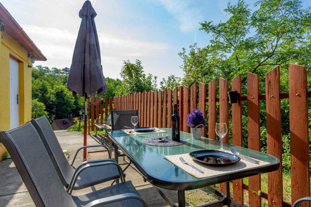 Panorama Apartmanhaz Ostřihom Exteriér fotografie