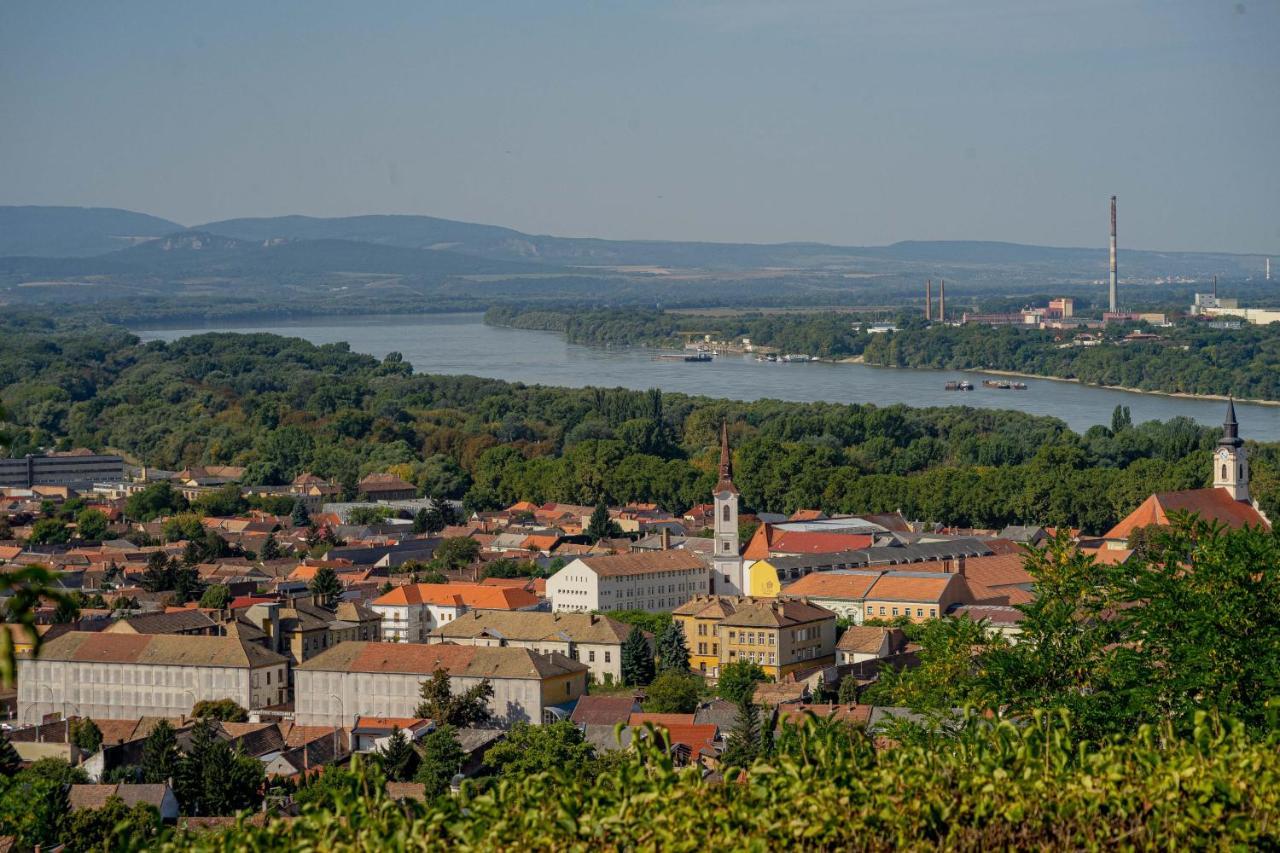 Panorama Apartmanhaz Ostřihom Exteriér fotografie