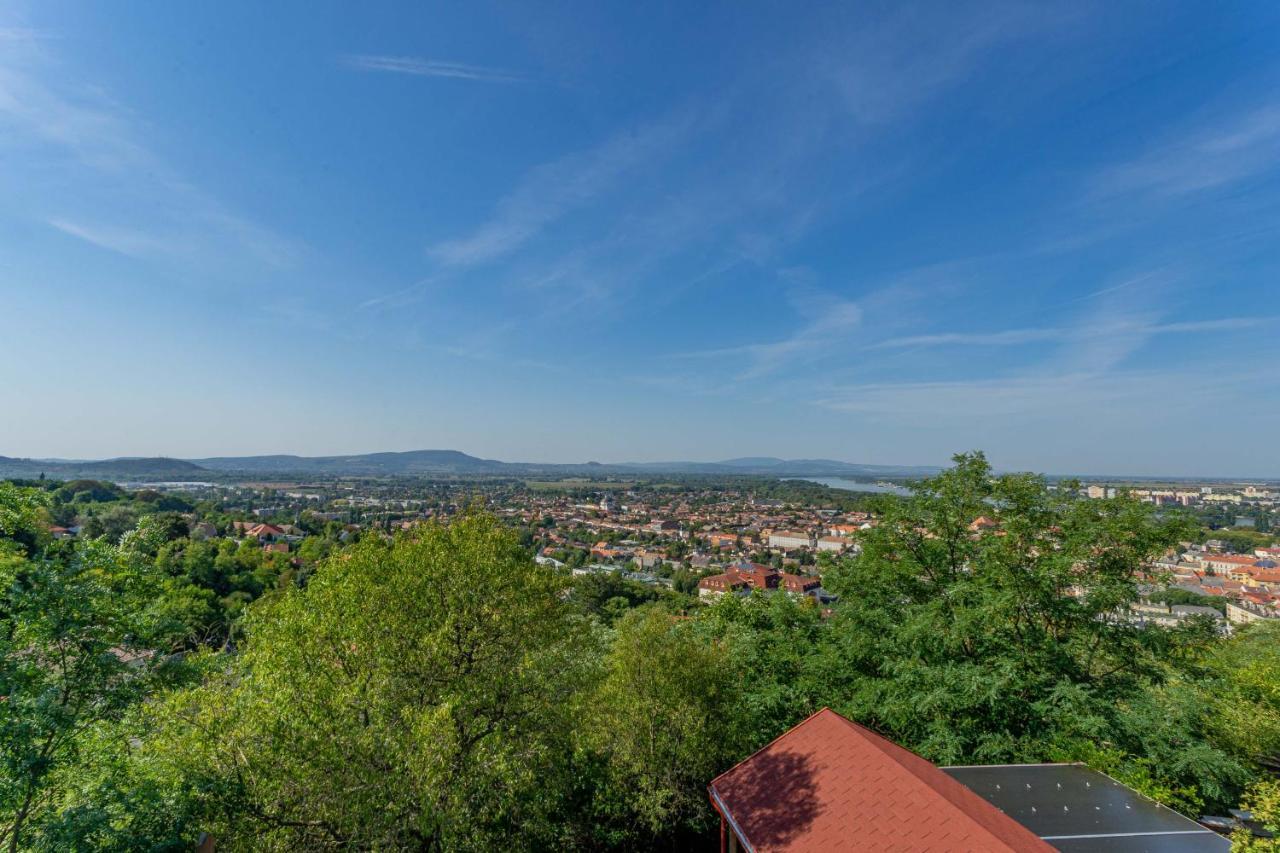 Panorama Apartmanhaz Ostřihom Exteriér fotografie
